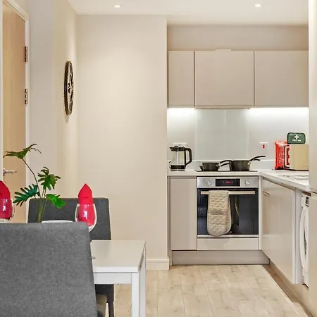 Beautiful Boutique Gem In Leeds - Sleeps 2 Apartment *